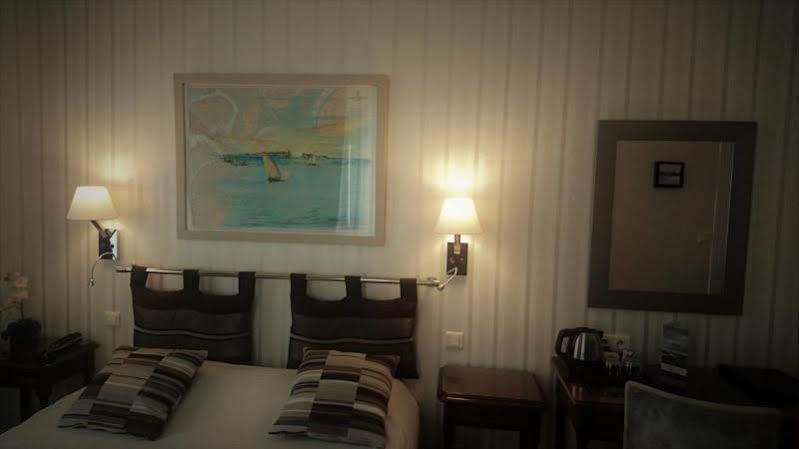 Hotel Ajoncs D'Or サン・マロ エクステリア 写真
